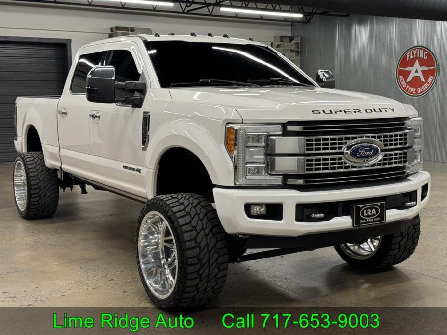 2017 Ford F-250 Platinum 4x4 Crew Cab 8' Box's photo