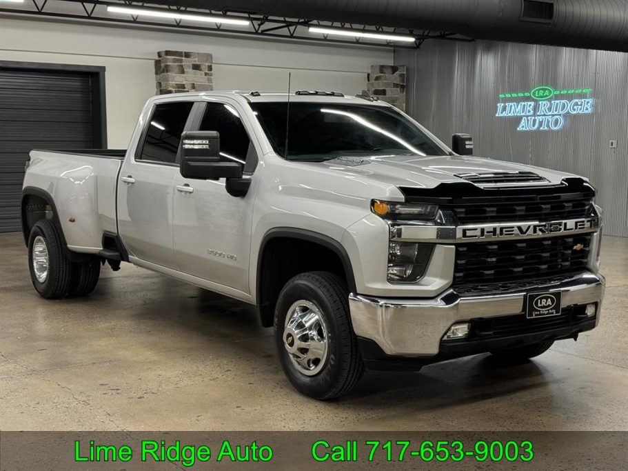 2022 Chevrolet Silverado HD LT 4WD Crew Cab Long Box DRW's photo